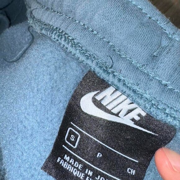 Nike Sweatpants - Picture 2 of 2